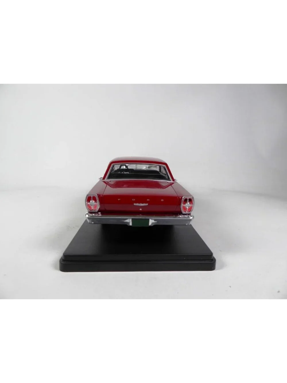 1965 Ford Galaxie 500 Miniature Car Model 1/24 Scale Collectible Toy Vehicle